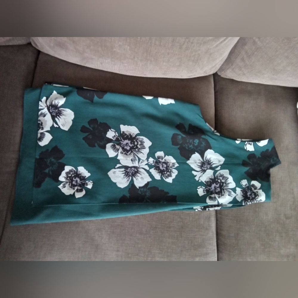 Ricki's Green Floral Split Back Tunic Top XL - Picture 6 of 6